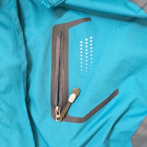 Woman’s L windbreaker rain jacket - Picture 3 of 11